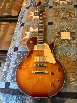 Les Paul Style - Sire Larry Carlton