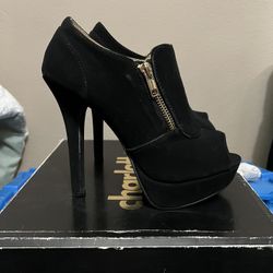 Black Heels, Size 7