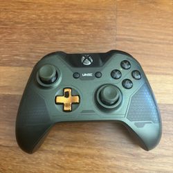 Xbox One Limited Edition Halo 5: Guardians Master Chief Wireless Controller