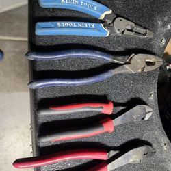 (4) Klein Tools Electrical Cutters $50 For All
