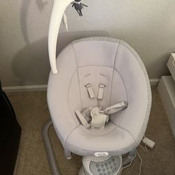 Baby swing and bassinet halo