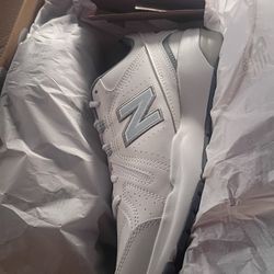 New Balance  Brand Knew In Box 
