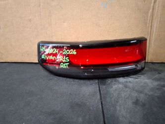 2024-2025-2026 RIVIAN R1T LEFT SIDE TAIL LIGHT OEM USED #12464