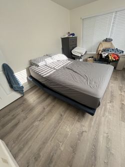 Serta iMotion Adjustable Bed Frame Queen