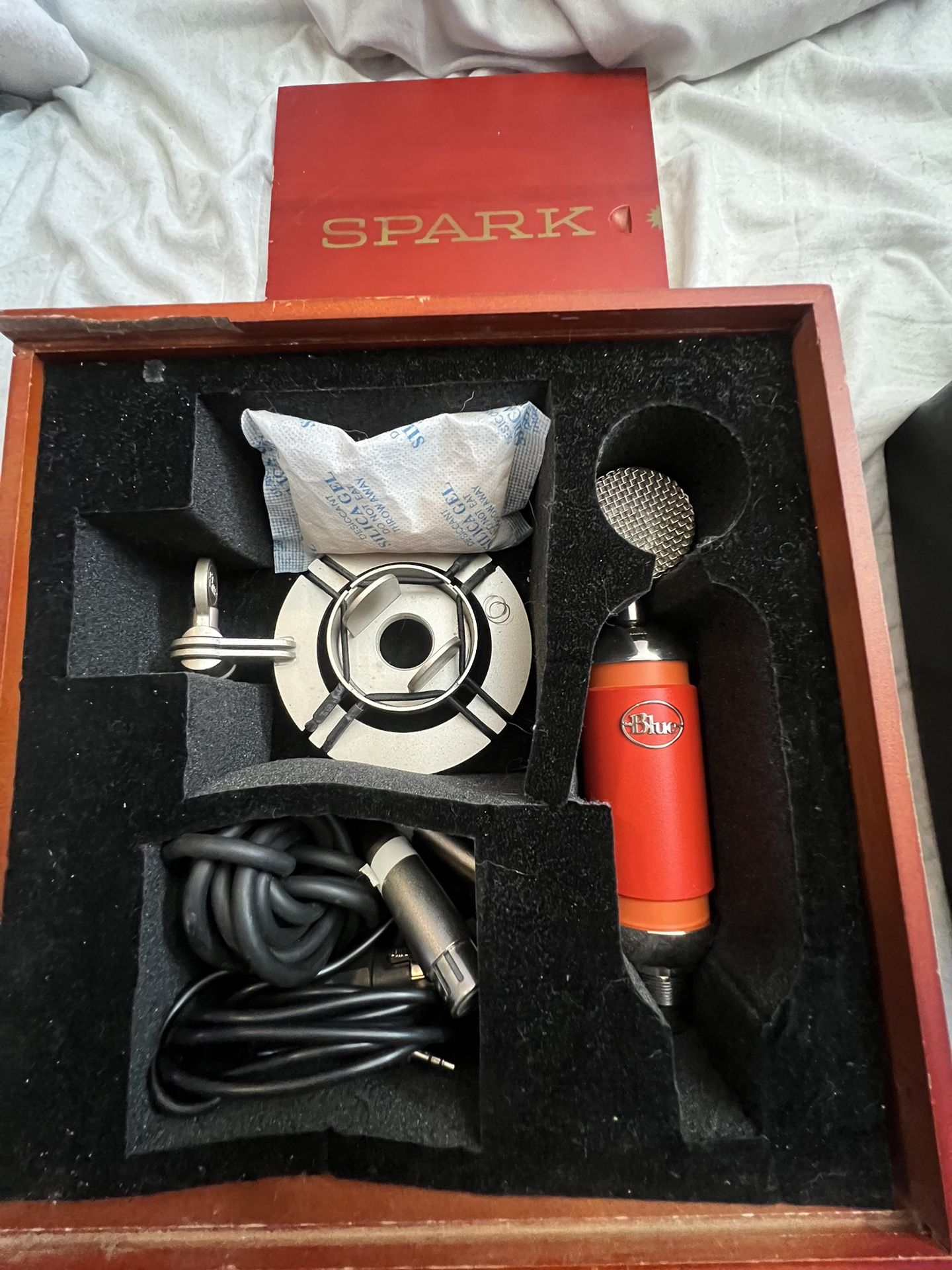 Orange Blu Microphone!