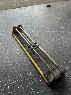 Tile cutter