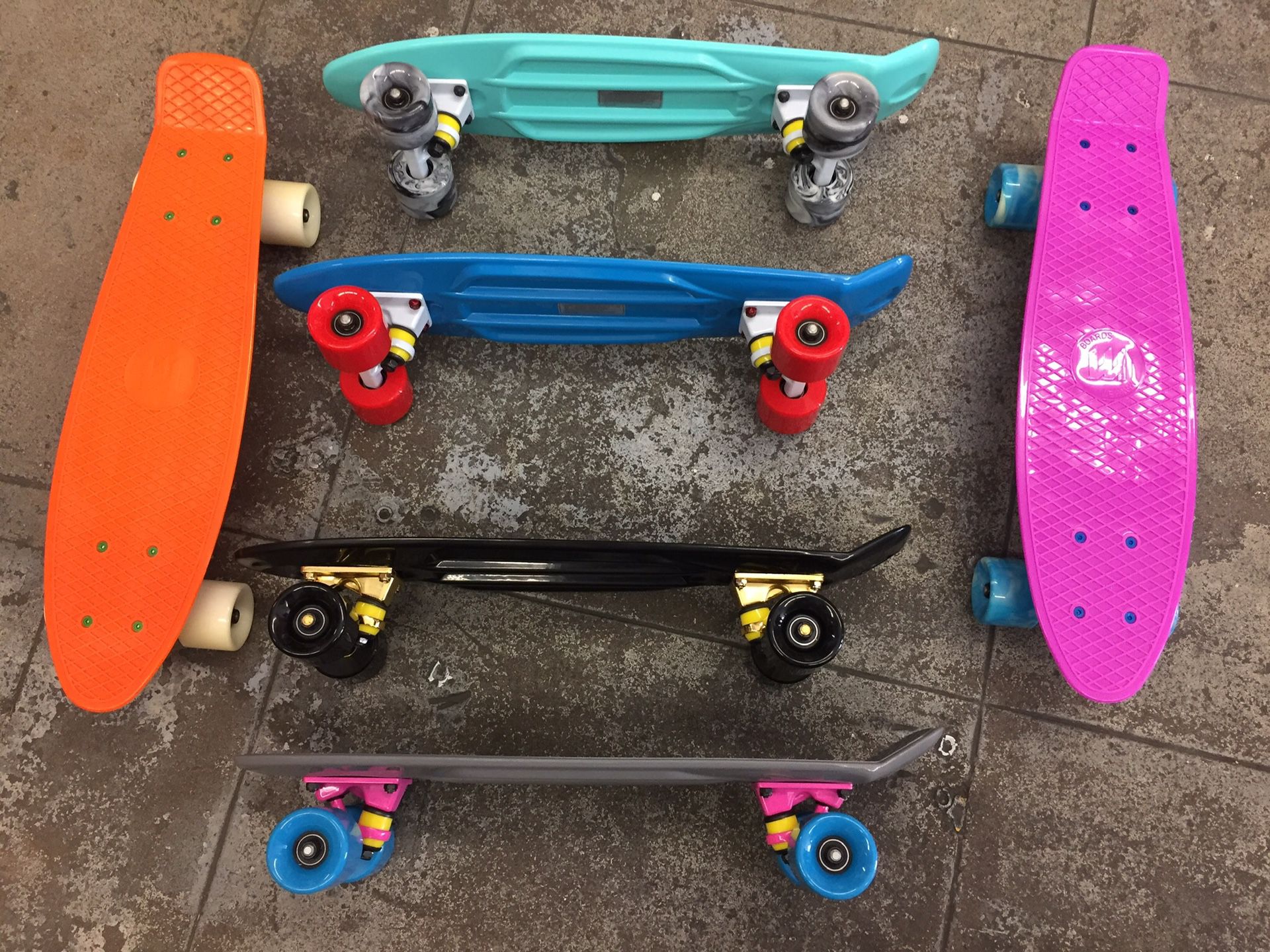 New pennyboard skateboard