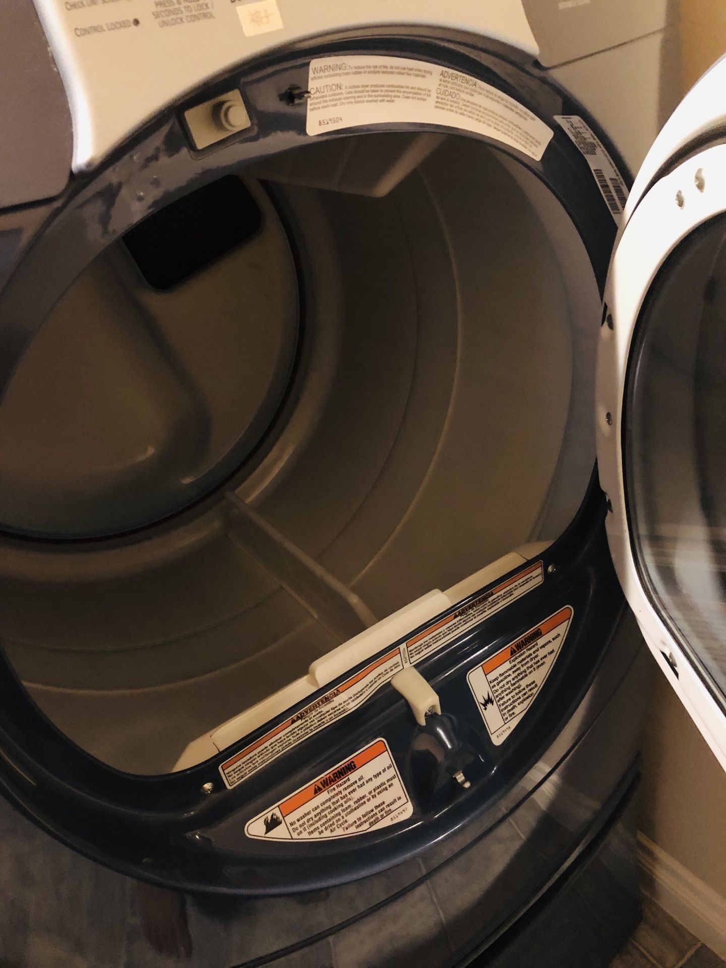 Kenmore elite gas dryer with pedestal for Sale in Redmond, WA OfferUp