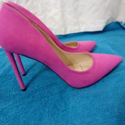 Hot Pink Heels