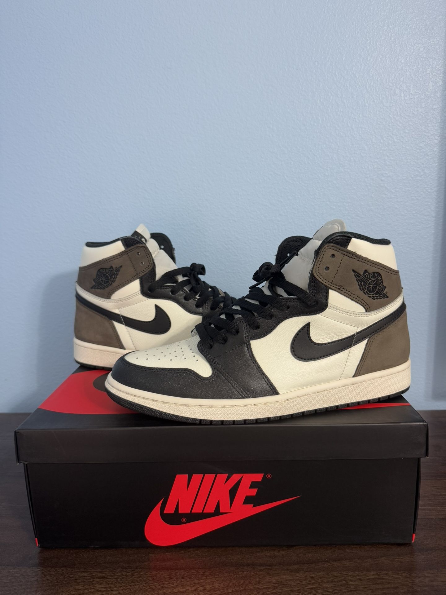Jordan 1 Mocha