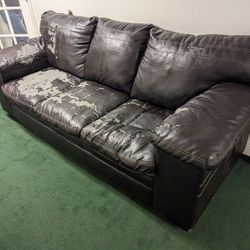 Free Comfy Couch