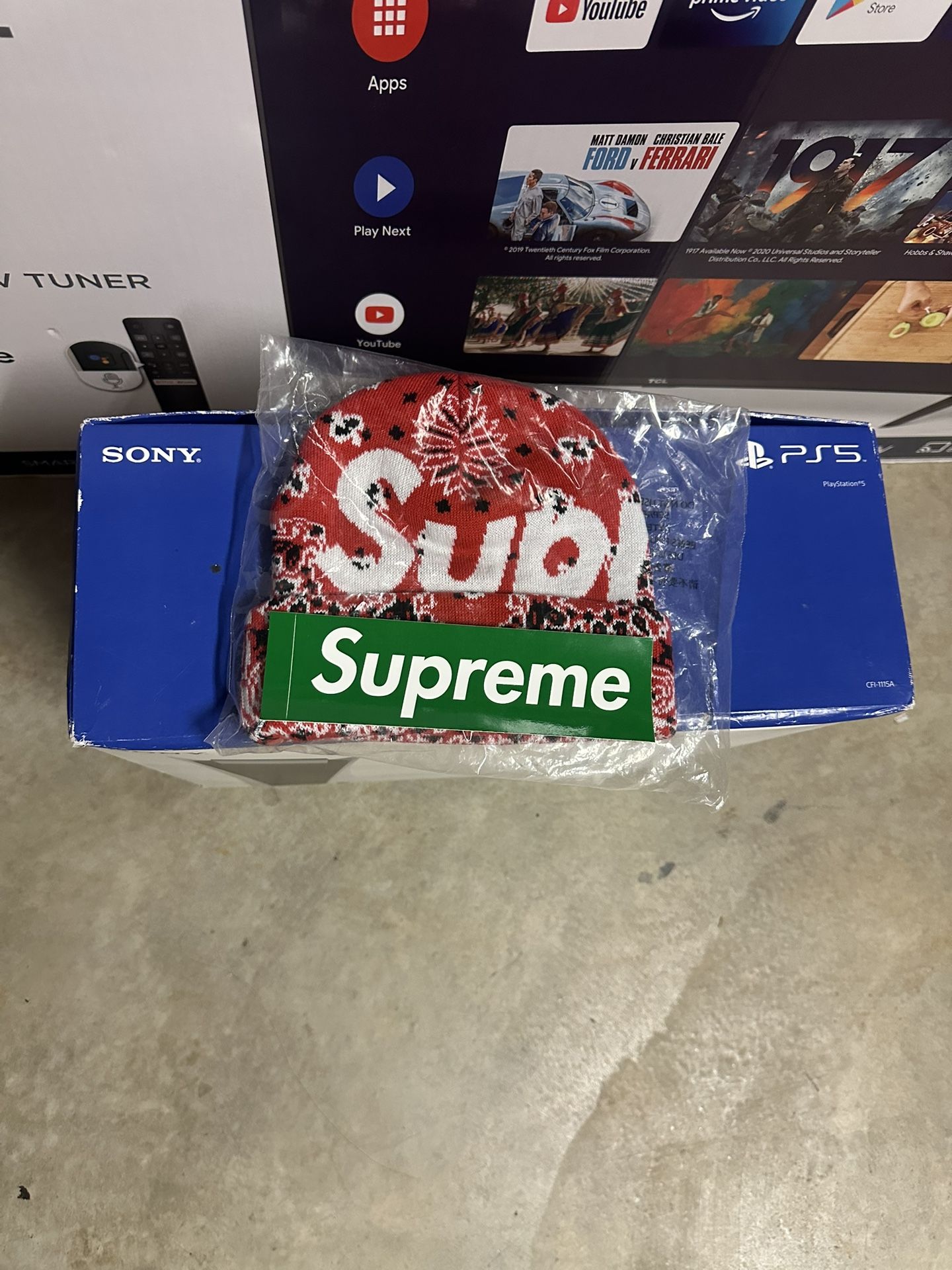Supreme Logo Beanies