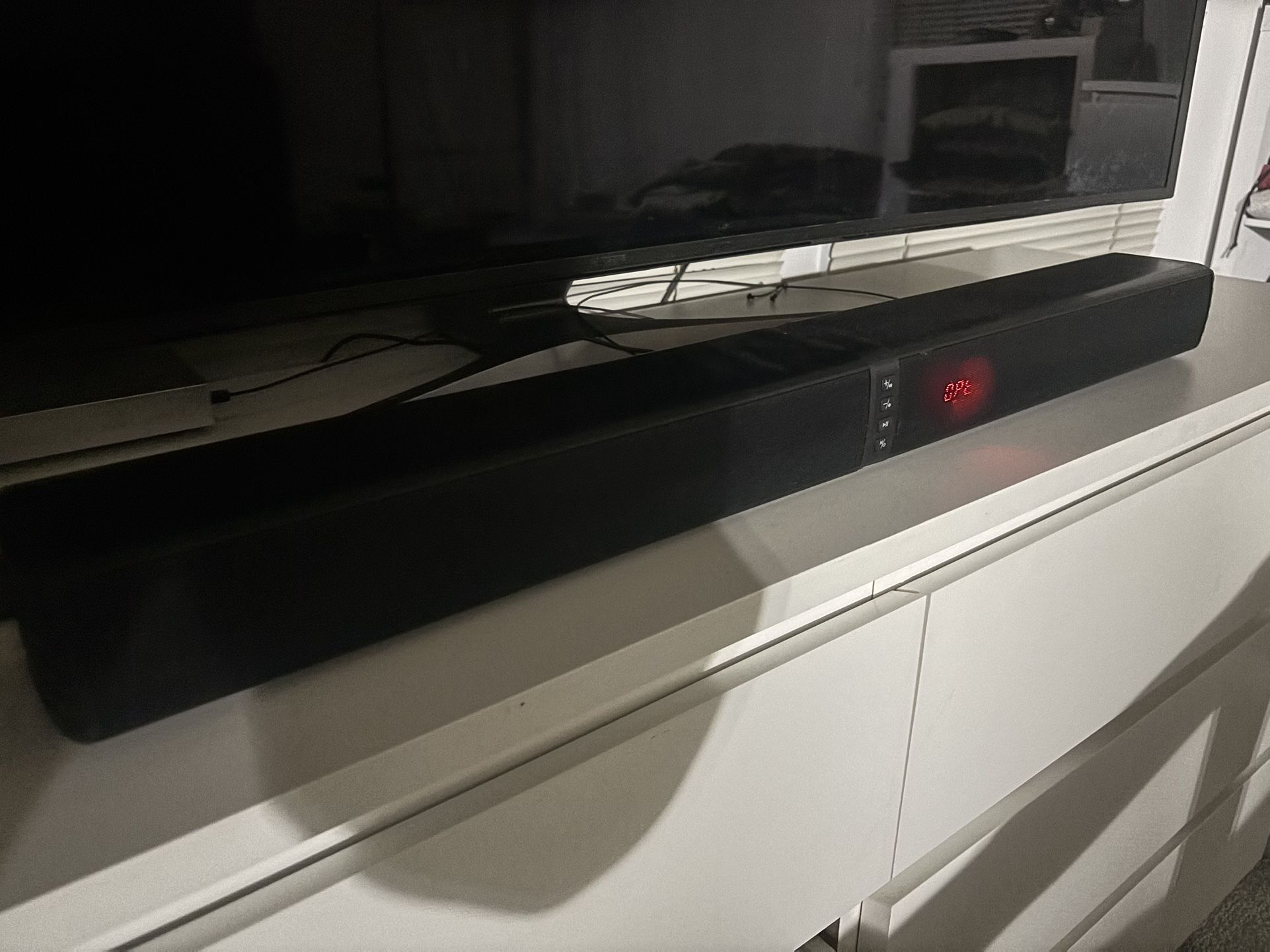 Surround Sound Speaker Bar