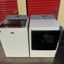 Maytag washer and dryer XL electric set 