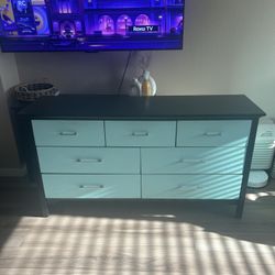 Fixer Upper Dresser/nightstand 