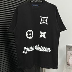 Louis Vuitton Men’s T-shirt New 