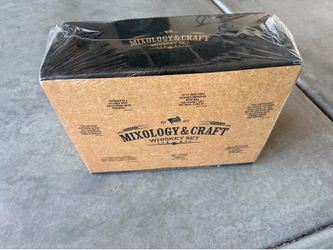Mixology whiskey set