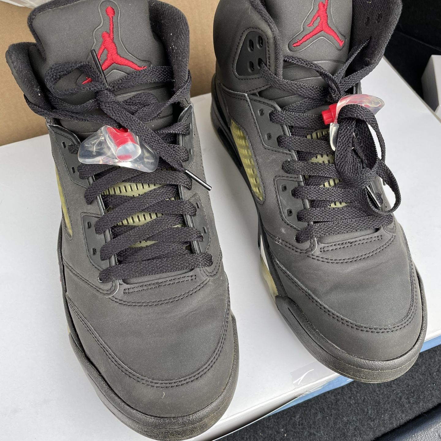 Air Jordan 5 Retro “Raging Bull” 8.5