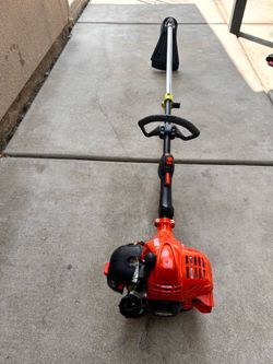 Shop ECHO 21.2 cc Gas 2-Stroke Straight Shaft String Trimmer with Speed-Feed 400 Bump Head with 17 in. Swath and 59 in. Shaft