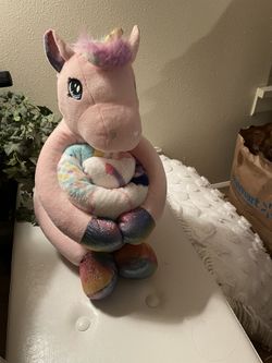 Cute Unicorn 🦄 With Throw