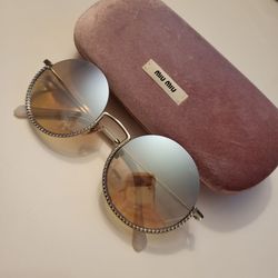 Miu Miu Smu69u sunglasses