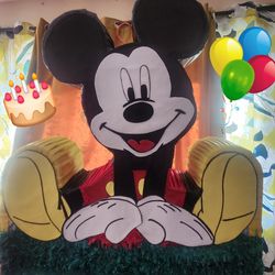 Mickey Mouse Pinata