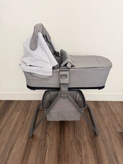 Nuna Bassinet