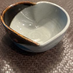 Pottery Heart Bowl 