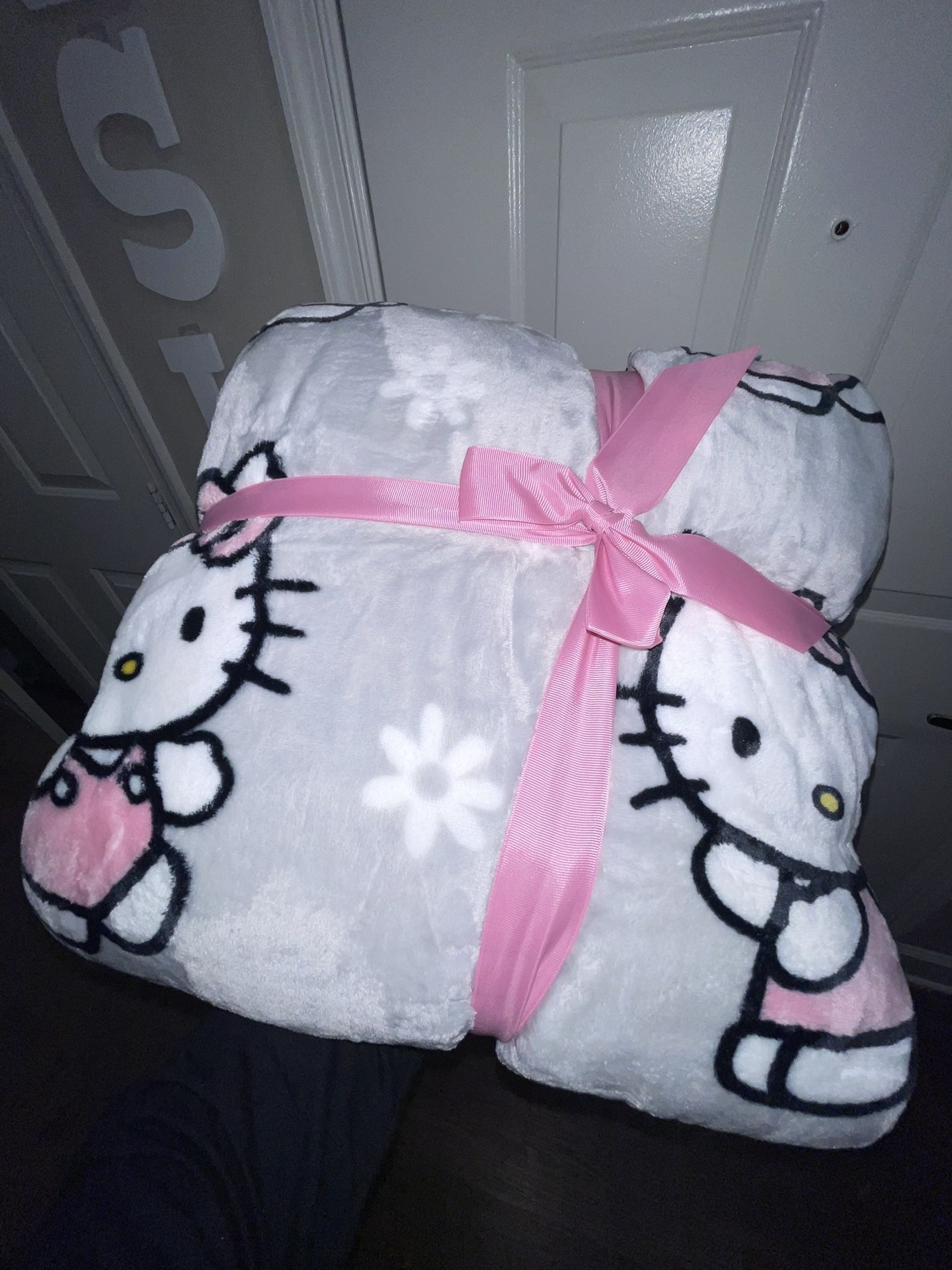hello kitty blanket