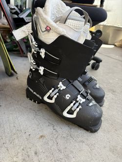 Ski Boots For Sale! $90