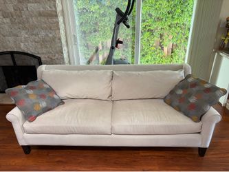 Jonathan Louis used sofa