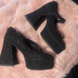 Women Gothic Lace Shoes