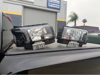 Frontier S / SV Headlights 22+