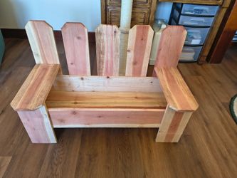Redwood Planter box.   L35".  W16".     H27½"