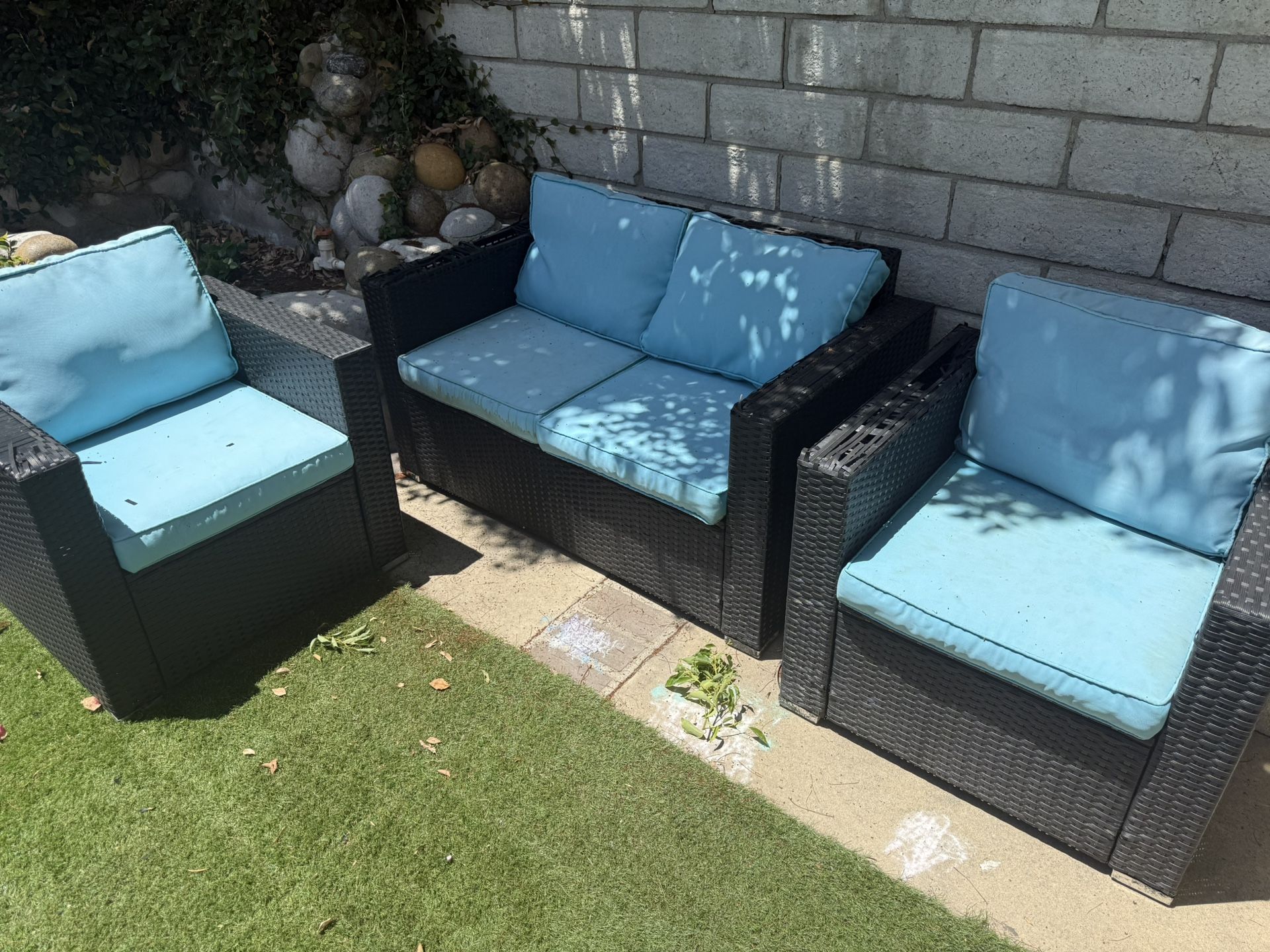 FREE Outdoor Patio Seating Set
