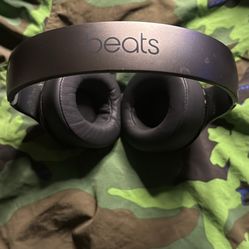 Beats Studio Wireless (2013) – Excellent Battery – Lightly Used  Price: $150 (OBO)