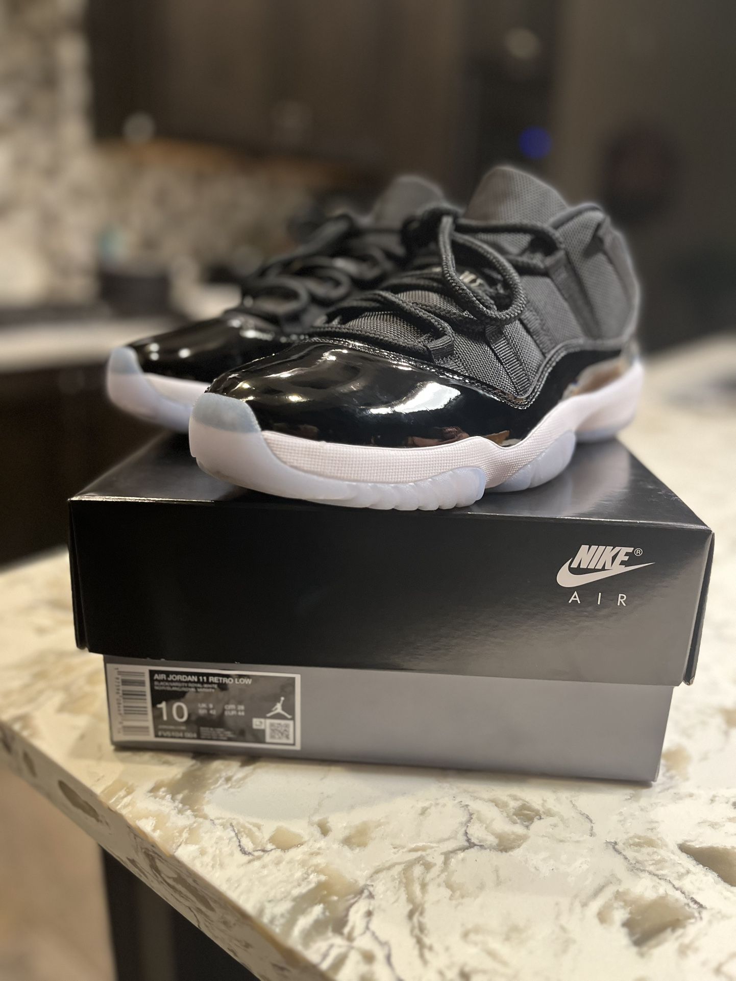 Air Jordan 11 Retro Low
