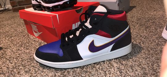 Jordan 1s Laker Size:13
