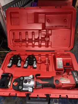 Milwaukee M18 Force Logic Press Tool
