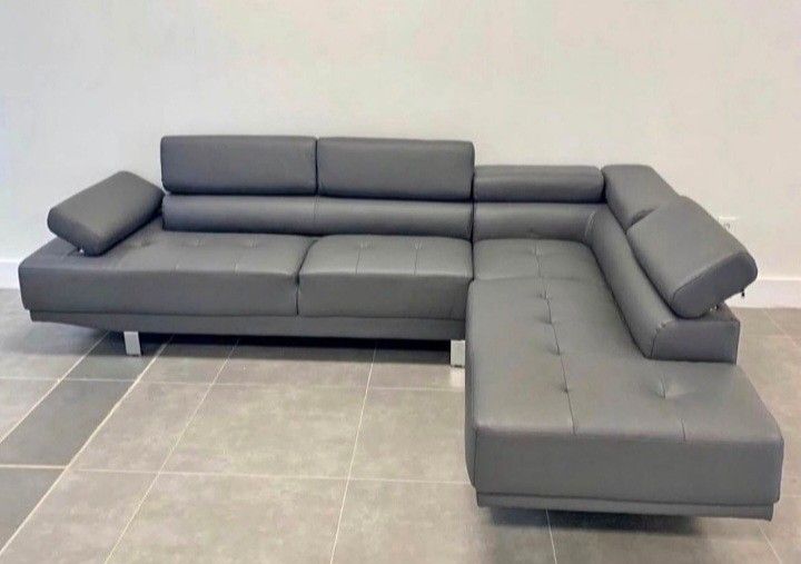 SECTIONAL COUCH 🛋 