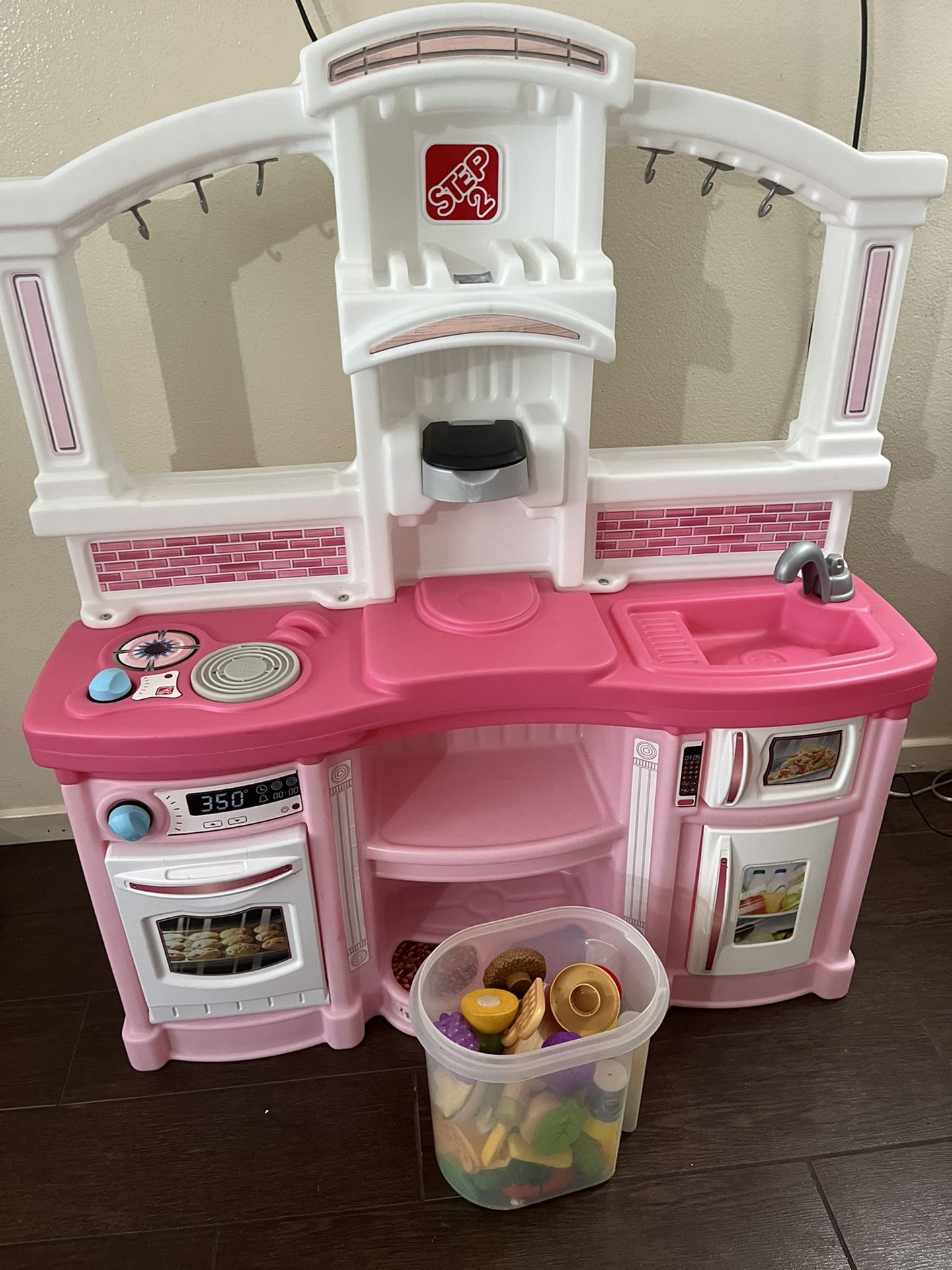 Play Pink Kitchen
