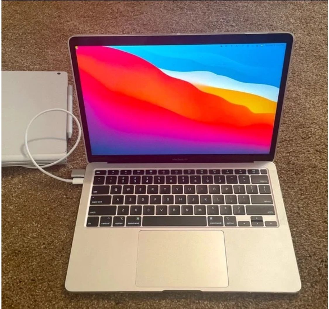 MacBook Air 13 2022. 