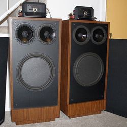 Vintage Polk Audio RTA-12 Tower Speakers 