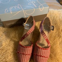 New in Box Life Stride Red/White Canvass Wedge