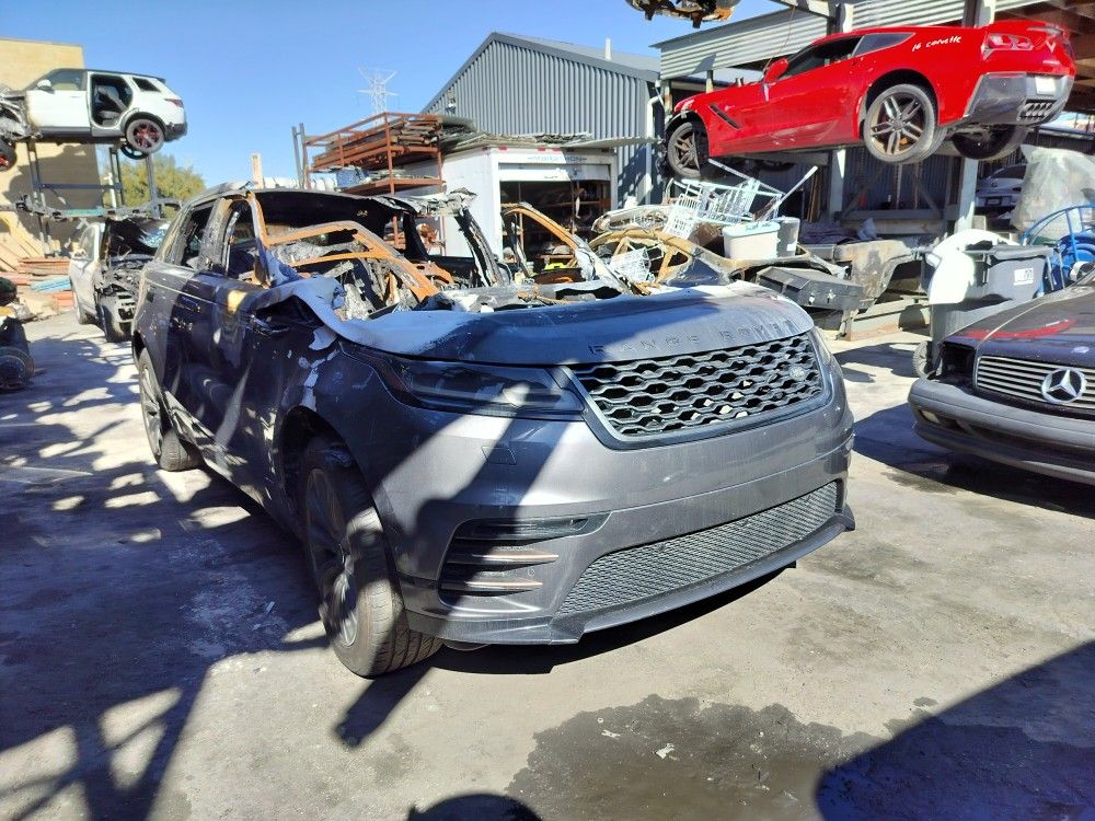 2018 Velar Right Front Bumper 