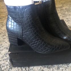 Black Snake Pattern Leather Heel Boots 