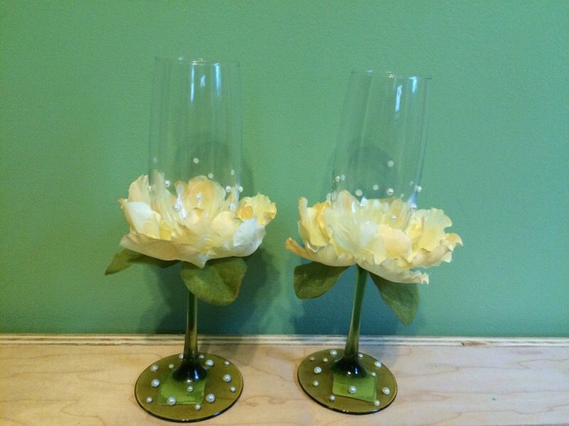 Romantic Decorated Wedding Glass Set of 2
