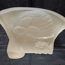 Beautiful Vintage Cristallin Italy Art Deco Frosted Art Glass Girl W Flower