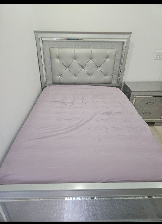 Girls Full Size Bedroom Set,4  pieces