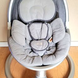 Like New. BABY BOND Baby Swing